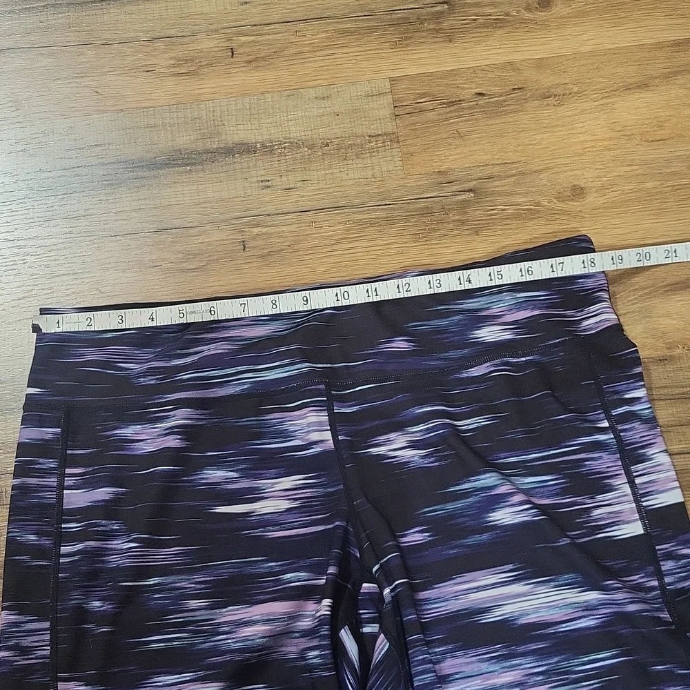 IDEOLOGY Purple Black Space Dye Cropped Leggings - Picture 7 of 14